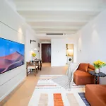 John\'S Apartment