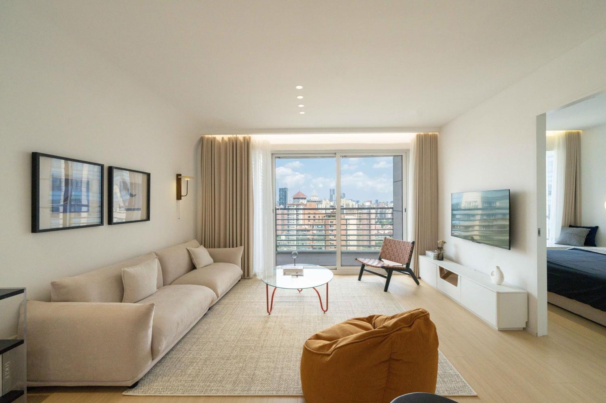 Apartment John's