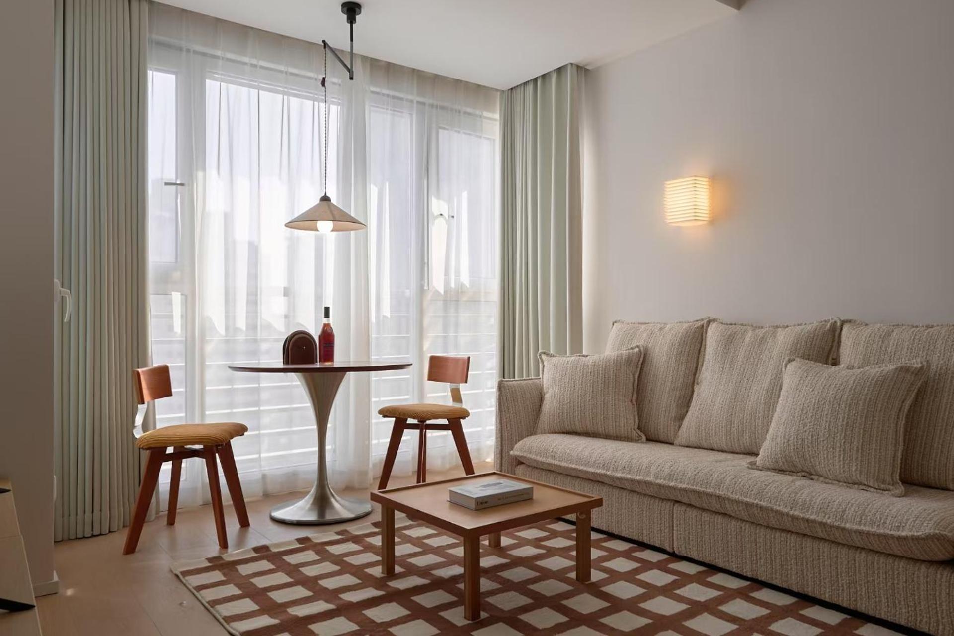 John's Apartment *