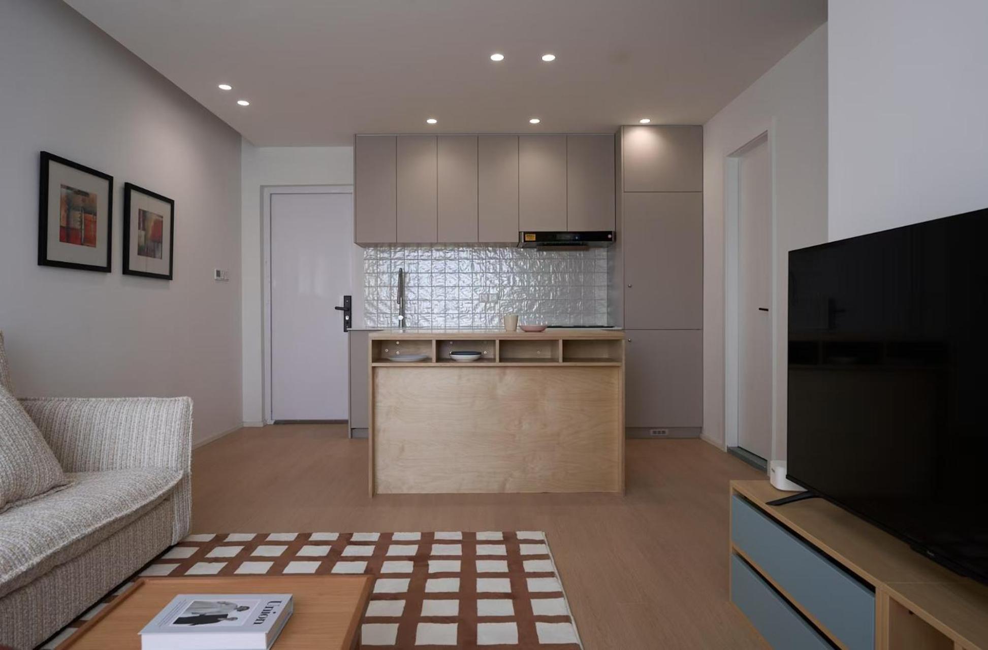 Apartment John's *