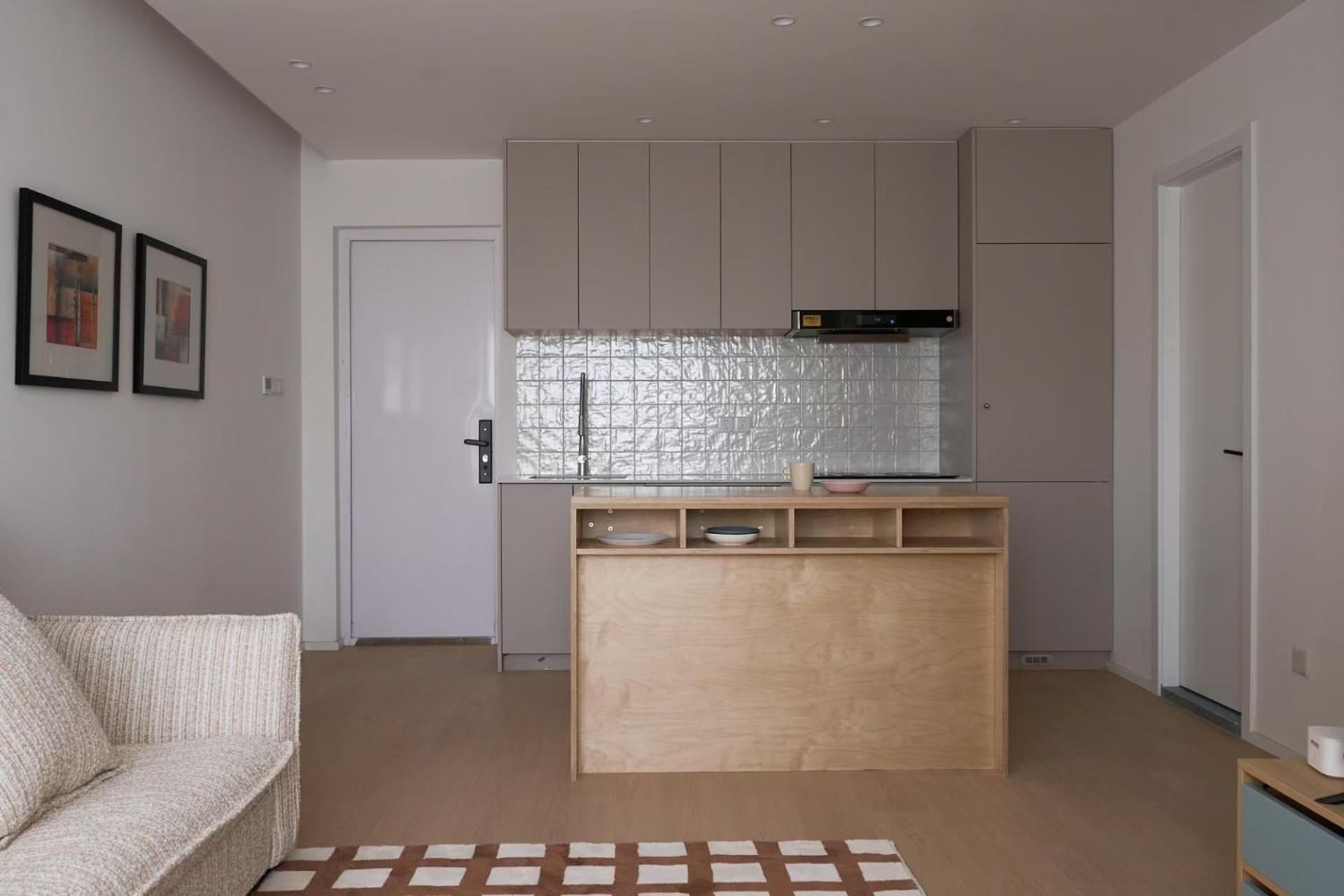 Apartment John's