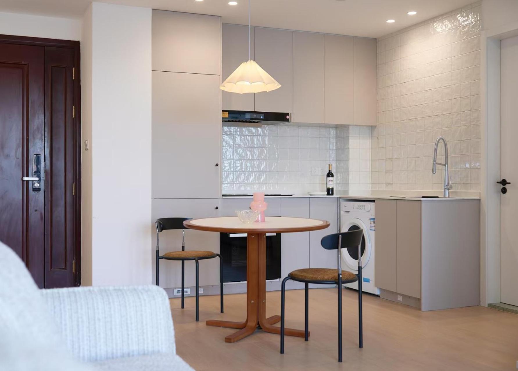 Apartment John's