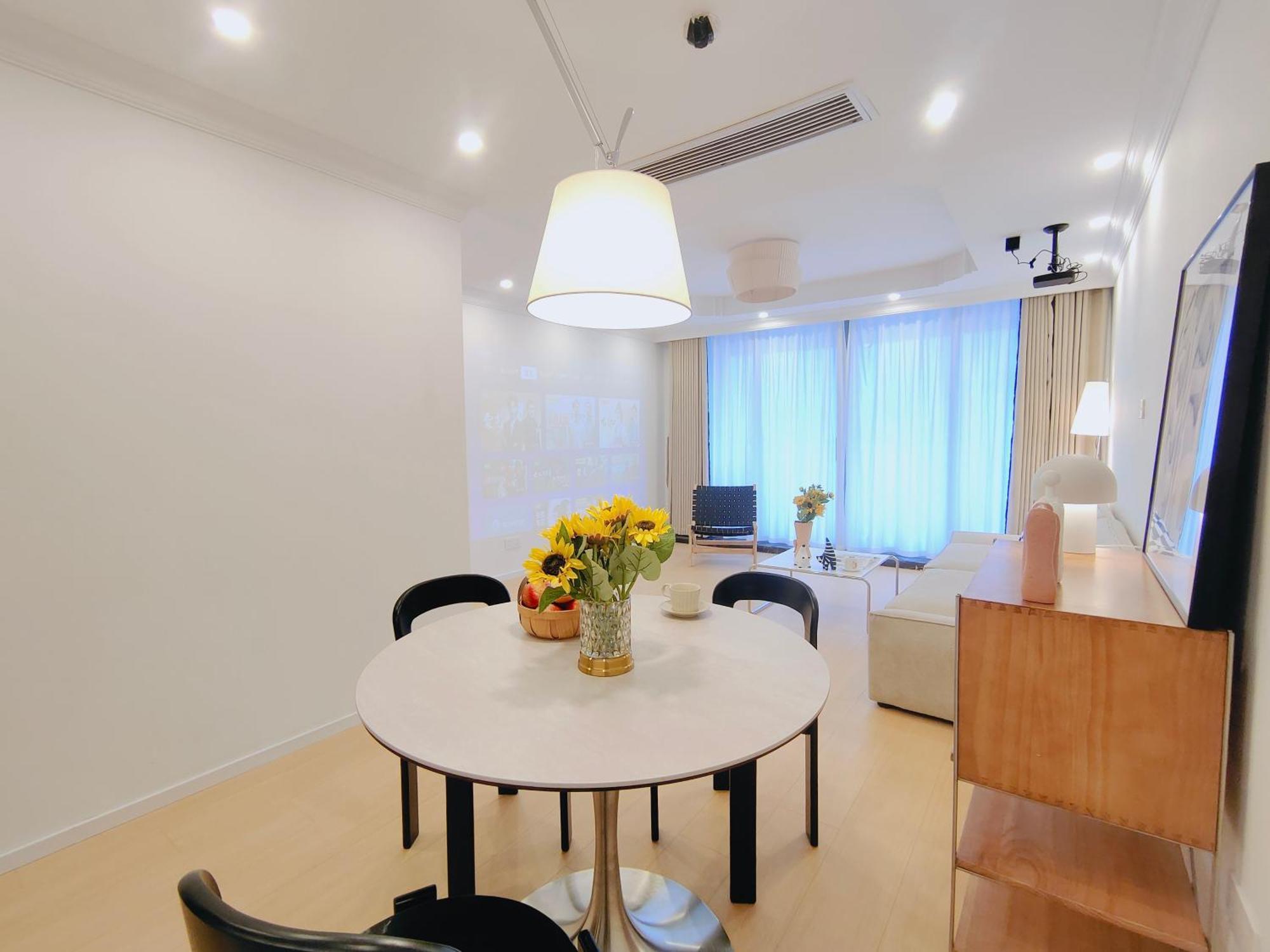 John's Apartment *